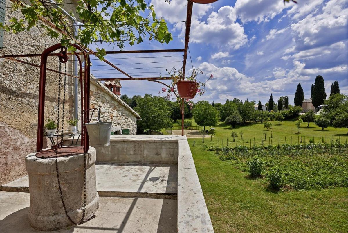 Stara Hiza In Sveti Petar U Sumi Villa Kültér fotó