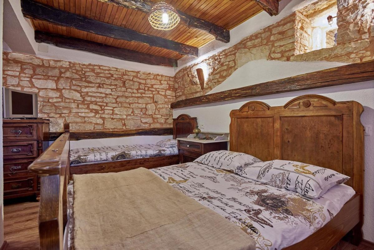 Stara Hiza In Sveti Petar U Sumi Villa Kültér fotó